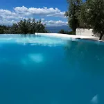 Rustic Hill Private Pool Lägenhet *