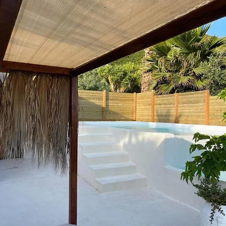 Apartment Rustic Hill Private Pool