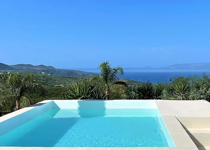 Rustic Hill Private Pool Каламата