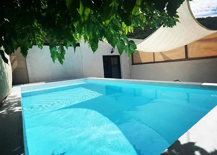 Rustic Hill Private Pool Апартаменты