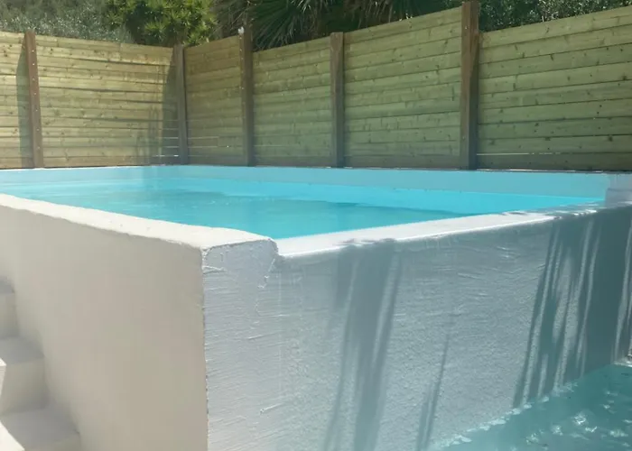 Rustic Hill Private Pool Апартаменты